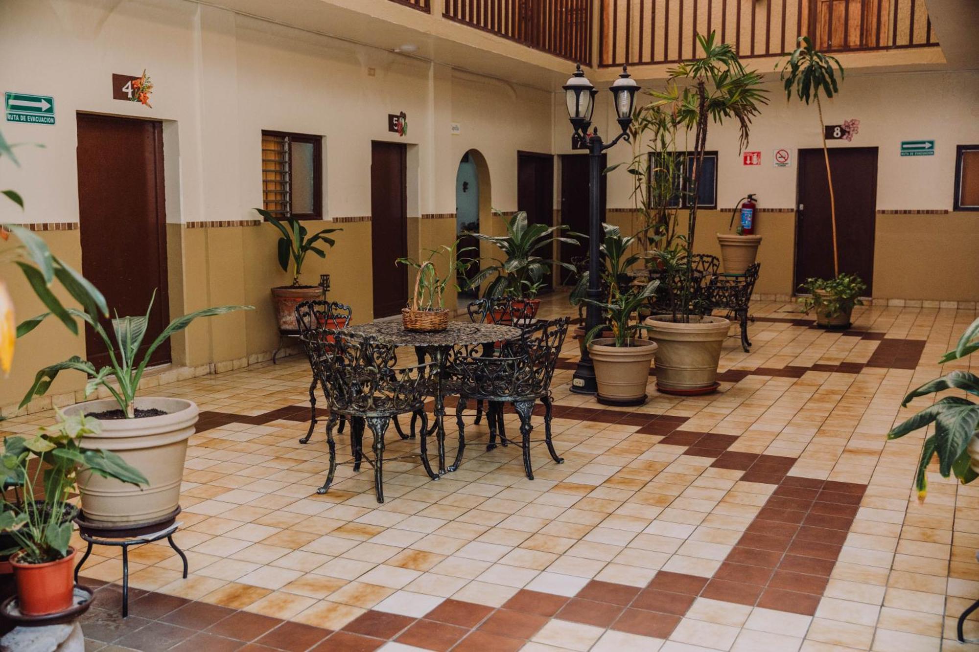 Hotel Cervantino Tapachula Eksteriør bilde